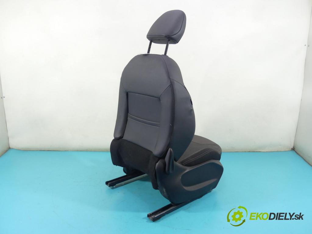 Citroen C3 II 2009-2016 1.4 hdi 68 HP manual 50 kW 1398 cm3 5- Sedačka pravý  (Sedačky, sedadlá)