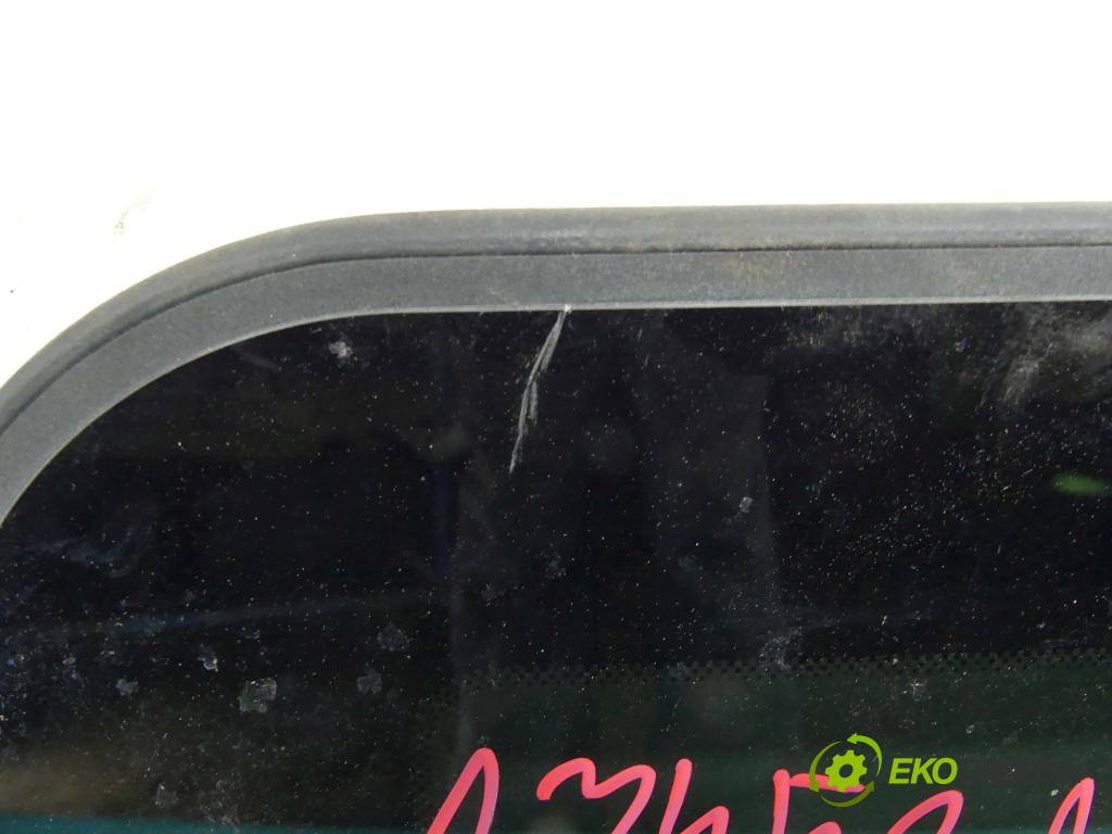 Audi A5 8T 2007-2016 3.0 V6 TDI 239KM automatic 176 kW 2967 cm3 5- Střešní okno:  (Okna karoserie)