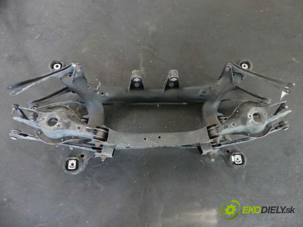 Bmw 1 F20 2011-2019 2.0d 116 hp manual 85 kW 1995 cm3 5- zadní výztuha  (Výztuhy zadní)