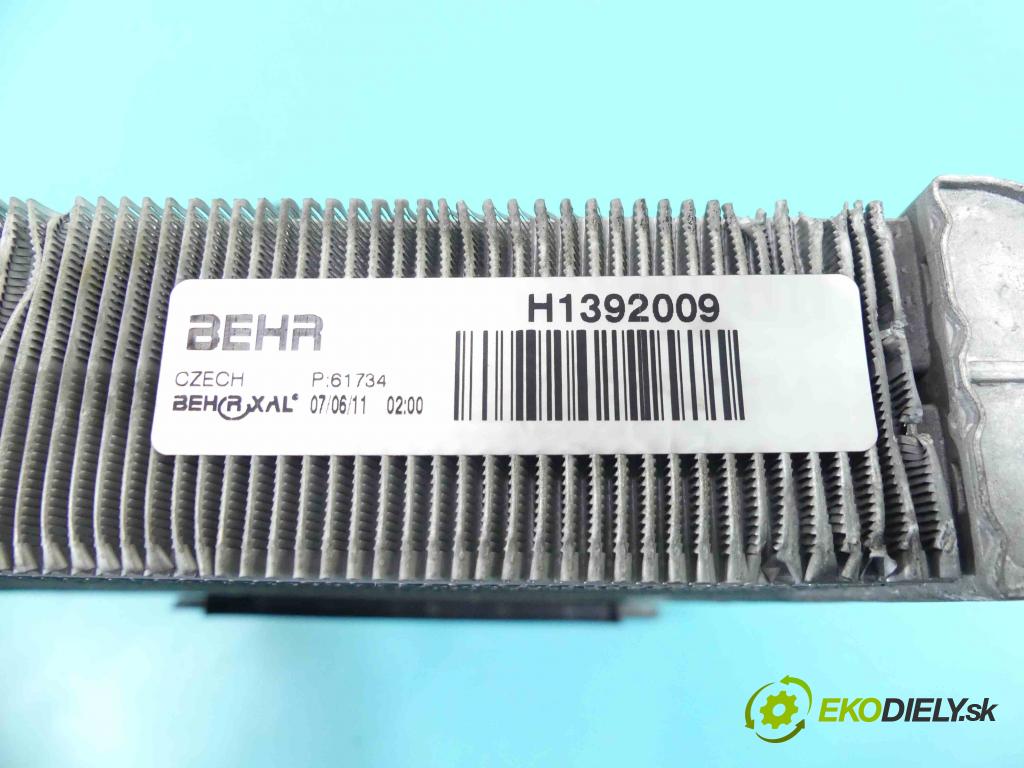 Audi A5 8T 2007-2016 3.0 V6 TDI 239KM automatic 176 kW 2967 cm3 5- radiátor 1392009 (Radiátory topení)