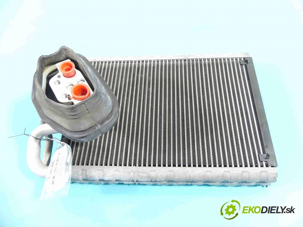 Audi A5 8T 2007-2016 3.0 V6 TDI 239KM automatic 176 kW 2967 cm3 5- radiátor 1392009 (Radiátory topení)