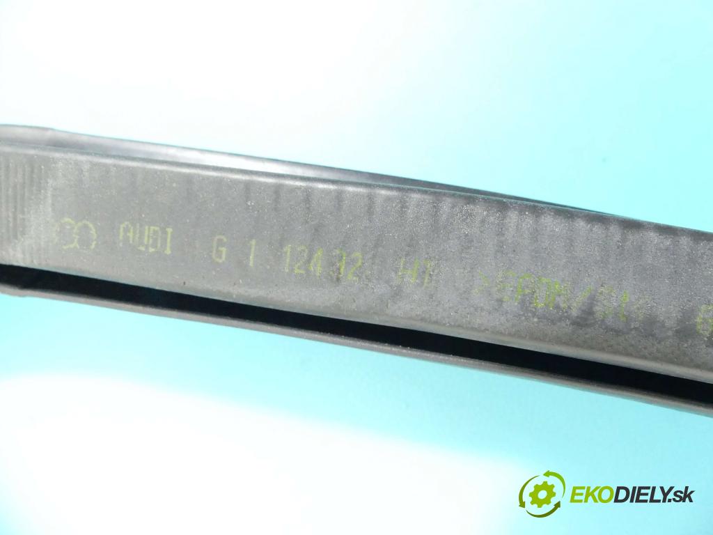 Audi A5 8T 2007-2016 3.0 V6 TDI 239KM automatic 176 kW 2967 cm3 5- Těsnění: dveře zadní pravé G112432 (Ostatní)