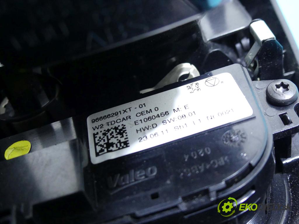 Peugeot 508 2010-2018 1.6 hdi 114 HP manual 84 kW 1560 cm3 4- panel kúrenia 96666291XT