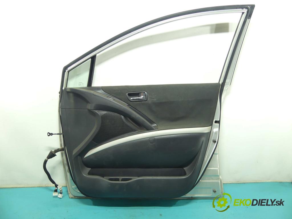 Toyota Corolla Verso II 2004-2009 2.0 D4D 116 HP manual 85 kW 1995 cm3 5- dvere predné pravé  (Ostatné)