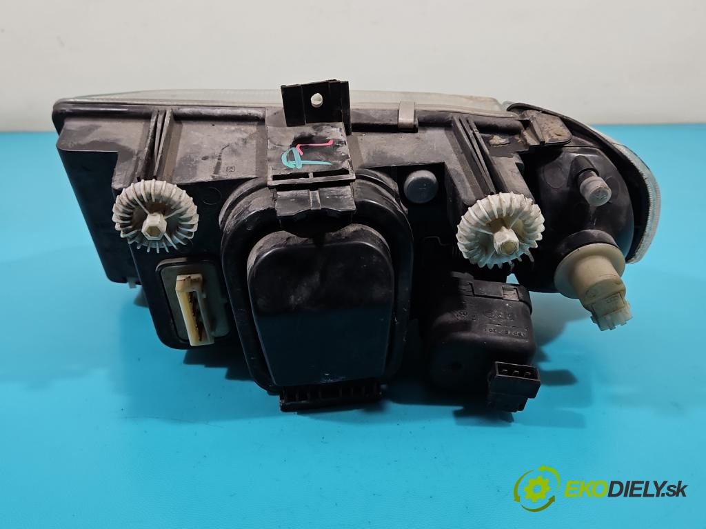 Seat Ibiza II 6K 1993-2002 1.4 60 HP manual 44 kW 1399 cm3 3- Reflektor: pravý  (Pravé)