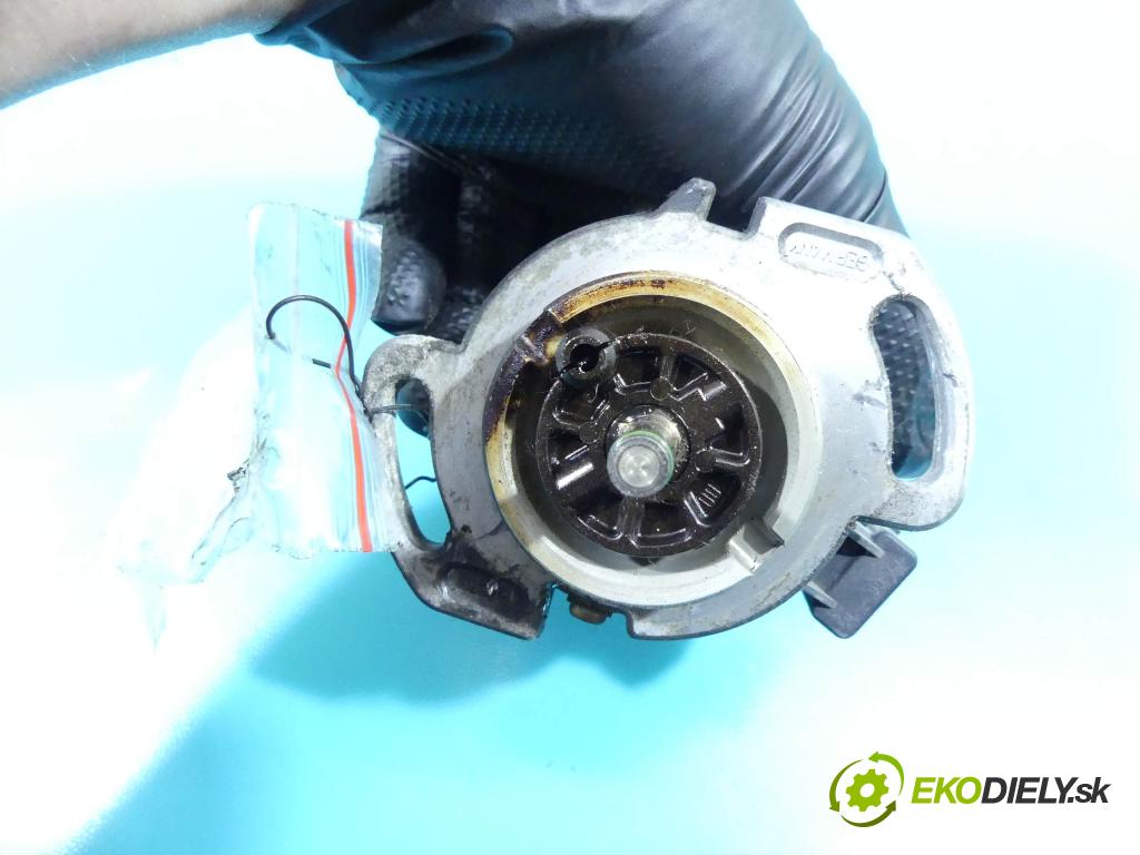 Seat Ibiza II 6K 1993-2002 1.4 60 HP manual 44 kW 1399 cm3 3- rozdeľovač 0237521063 (Rozdeľovače)