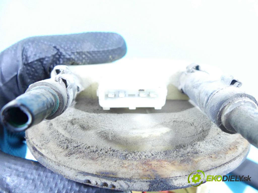 Peugeot 406 1.8 16V 110 hp manual 81 kW 1761 cm3 4- čerpadlo paliva 9618890880