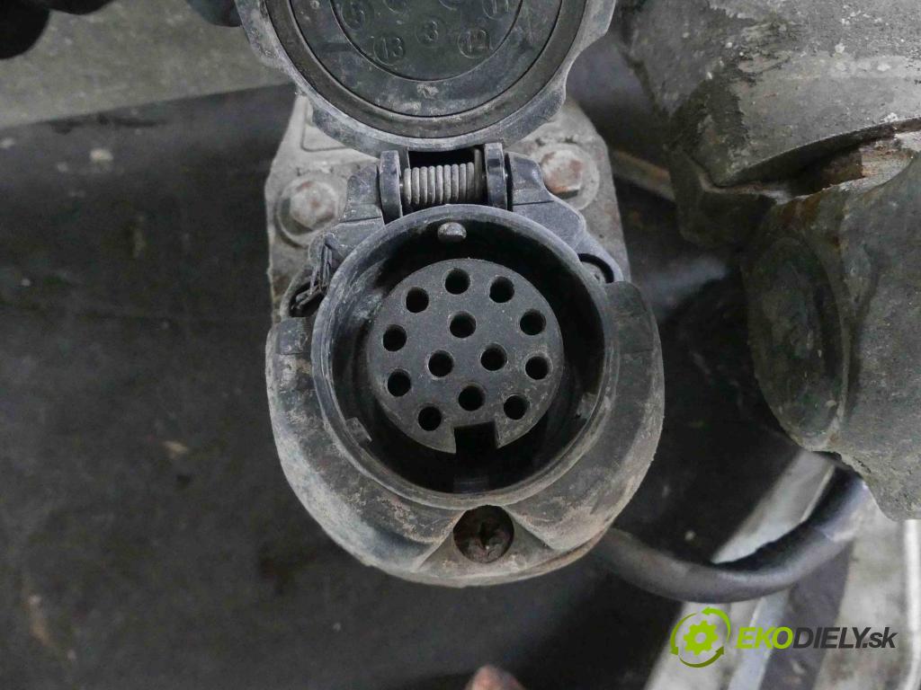 Bmw 5 E39 1996-2003 3.0d 193 hp manual 142 kW 2926 cm3 5- oko tažné  (Tažná zařízení)