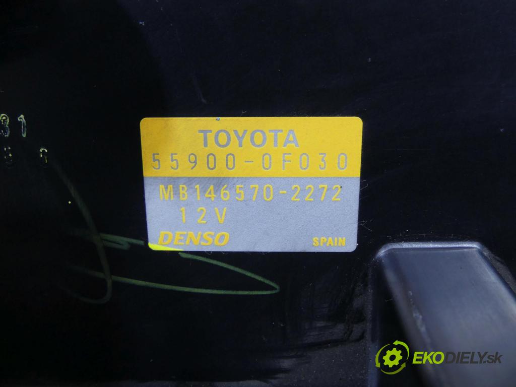 Toyota Corolla Verso II 2004-2009 2.0 D4D 116 HP manual 85 kW 1995 cm3 5- panel kúrenia 55900-0F030