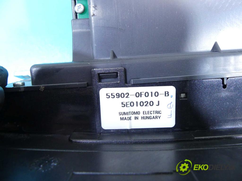 Toyota Corolla Verso II 2004-2009 2.0 D4D 116 HP manual 85 kW 1995 cm3 5- panel kúrenia 55900-0F030