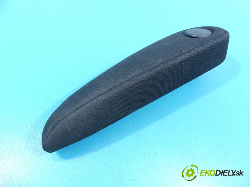 Toyota Corolla Verso II 2004-2009 2.0 D4D 116 HP manual 85 kW 1995 cm3 5- operadlo  (Lakťové opierky)