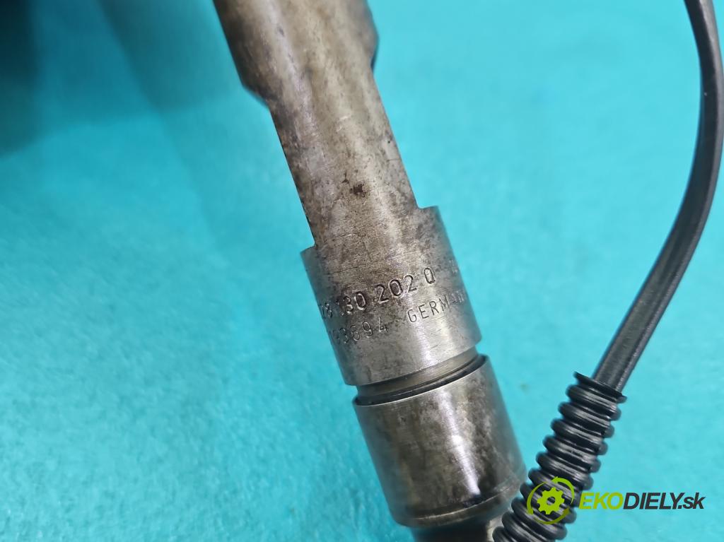 Vw Passat B5 1995-2005 1.9 tdi 110 HP manual 81 kW 1896 cm3 4- vstrek 028130202Q (Vstrekovač paliva)