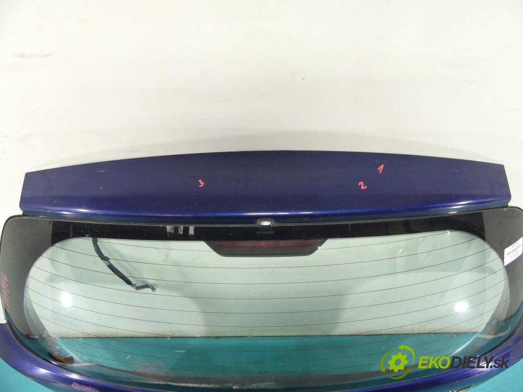 Toyota Yaris I 1999-2005 1.0 vvti 68 hp manual 50 kW 998 cm3 5- zadní kufrové dveře  (Zadní kapoty)