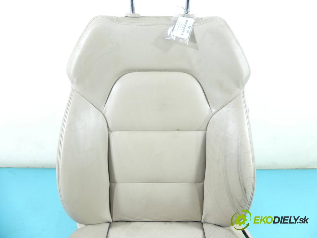 Audi A6 C6 2004-2011 3.0 V6 TFSI automatic 213 kW 2995 cm3 4- Sedačka ľavý  (Sedačky, sedadlá)