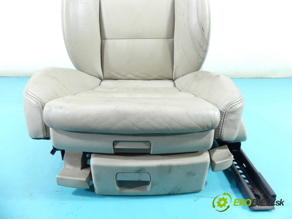 Audi A6 C6 2004-2011 3.0 V6 TFSI automatic 213 kW 2995 cm3 4- Sedačka ľavý  (Sedačky, sedadlá)