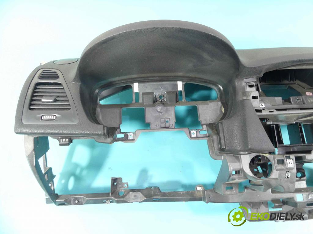 Renault Laguna III 2007-2015 2.0 16V 140 HP manual 103 kW 1997 cm3 5- kokpit,pristrojová doska rozdeľovacia