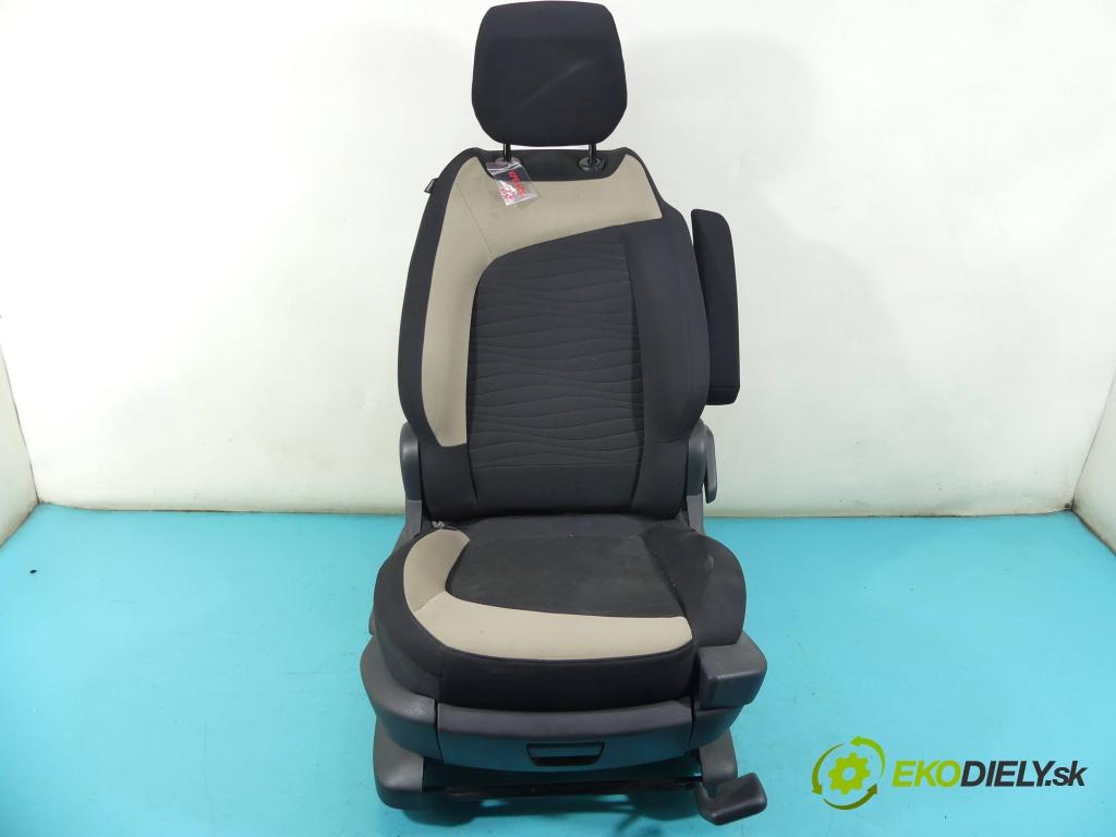 Citroen C4 Grand Picasso II 2013-2022 1.6 hdi 116 HP manual 85 kW 1560 cm3 5- Sedačka pravý  (Sedačky, sedadlá)