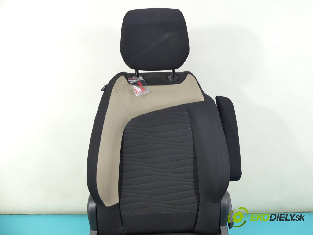 Citroen C4 Grand Picasso II 2013-2022 1.6 hdi 116 HP manual 85 kW 1560 cm3 5- Sedačka pravý  (Sedačky, sedadlá)