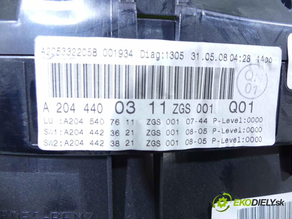 Mercedes C W204 2007-2014 2,2.0 CDI 170 HP automatic 125 kW 2148 cm3 4- prístrojovka/ budíky A2044400311 (Prístrojové dosky, displeje)