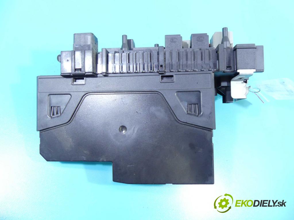 Mercedes C W204 2007-2014 2,2.0 CDI 170 hp automatic 125 kW 2148 cm3 4- skříňka pojistková 2045458201 (Pojistkové skříňky)