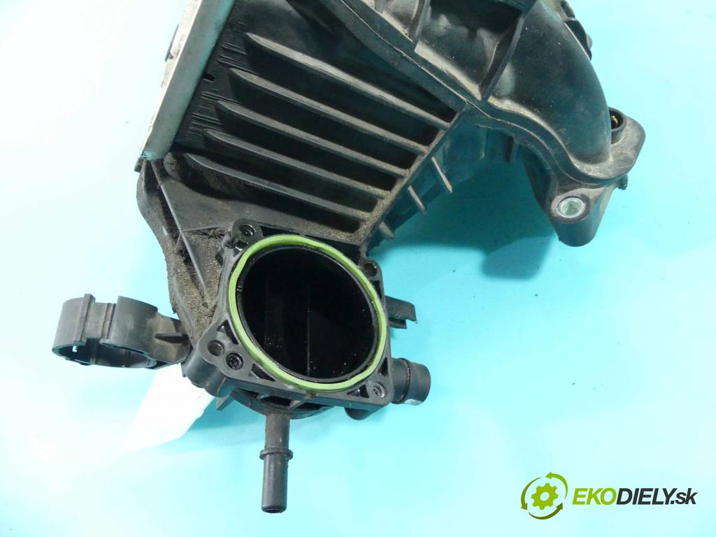 Skoda Octavia III 2013- 1.4 tsi 140 HP manual 103 kW 1395 cm3 5- zvod nasávací 0281002977 (Sacie potrubia)