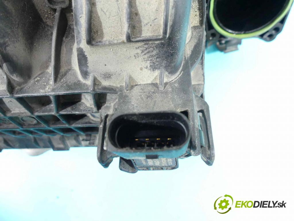 Skoda Octavia III 2013- 1.4 tsi 140 HP manual 103 kW 1395 cm3 5- zvod nasávací 0281002977 (Sacie potrubia)