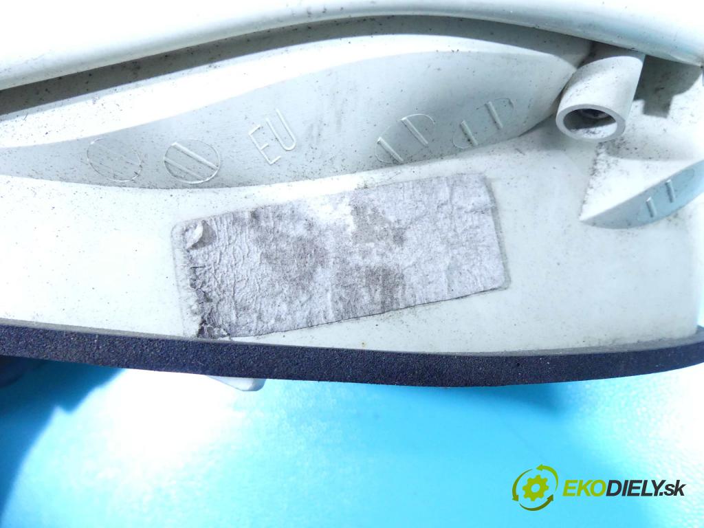 Opel Astra IV 2009-2015 1.7 cdti 125 hp manual 92 kW 1686 cm3 5- světlo zadní pravé  (Klika dveří ostatní)