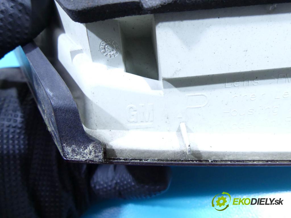 Opel Astra IV 2009-2015 1.7 cdti 125 hp manual 92 kW 1686 cm3 5- světlo zadní pravé  (Klika dveří ostatní)