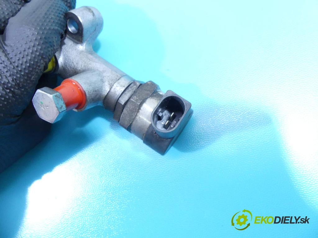 Audi A5 8T 2007-2016 3.0 V6 TDI 239KM automatic 176 kW 2967 cm3 5- lišta vstrekovacia 059130090AH (Vstrekovacie lišty)