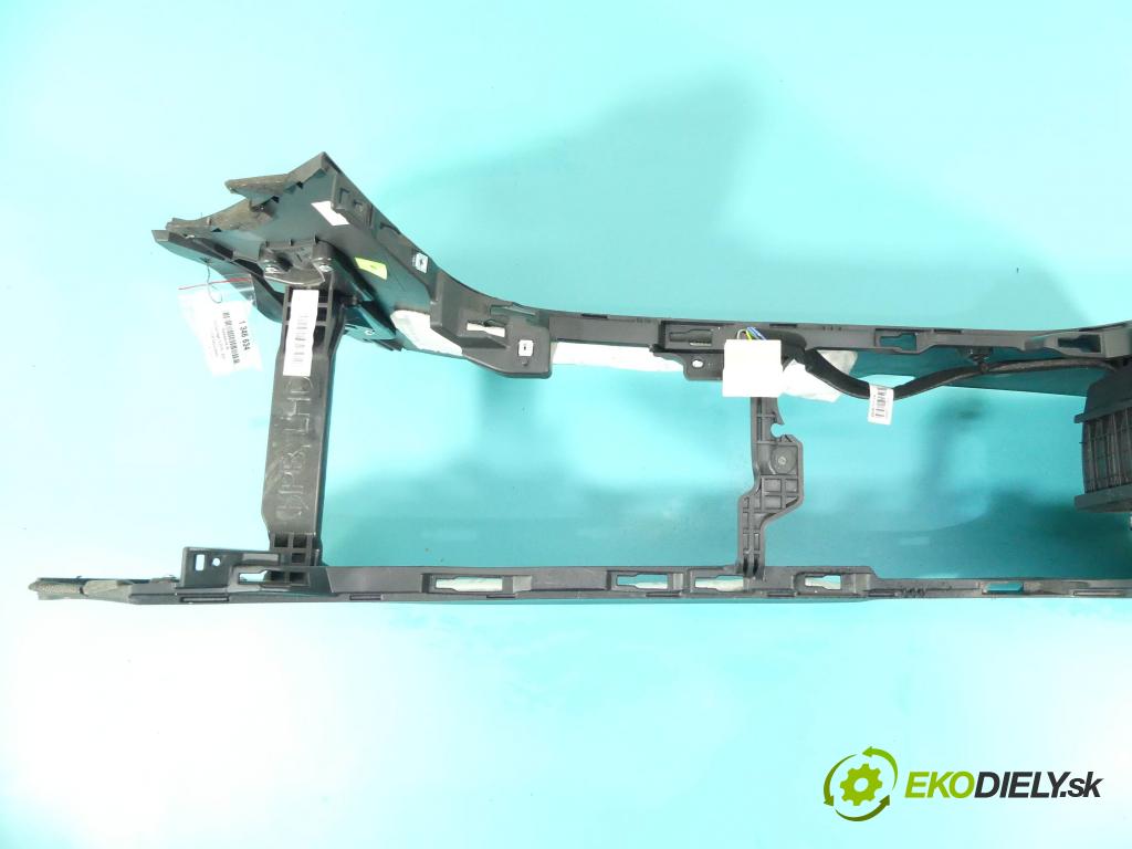 Kia Sportage IV 2015-2021 1.7 crdi 116 HP manual 85 kW 1685 cm3 5- operadlo 84611-F1200 (Lakťové opierky)