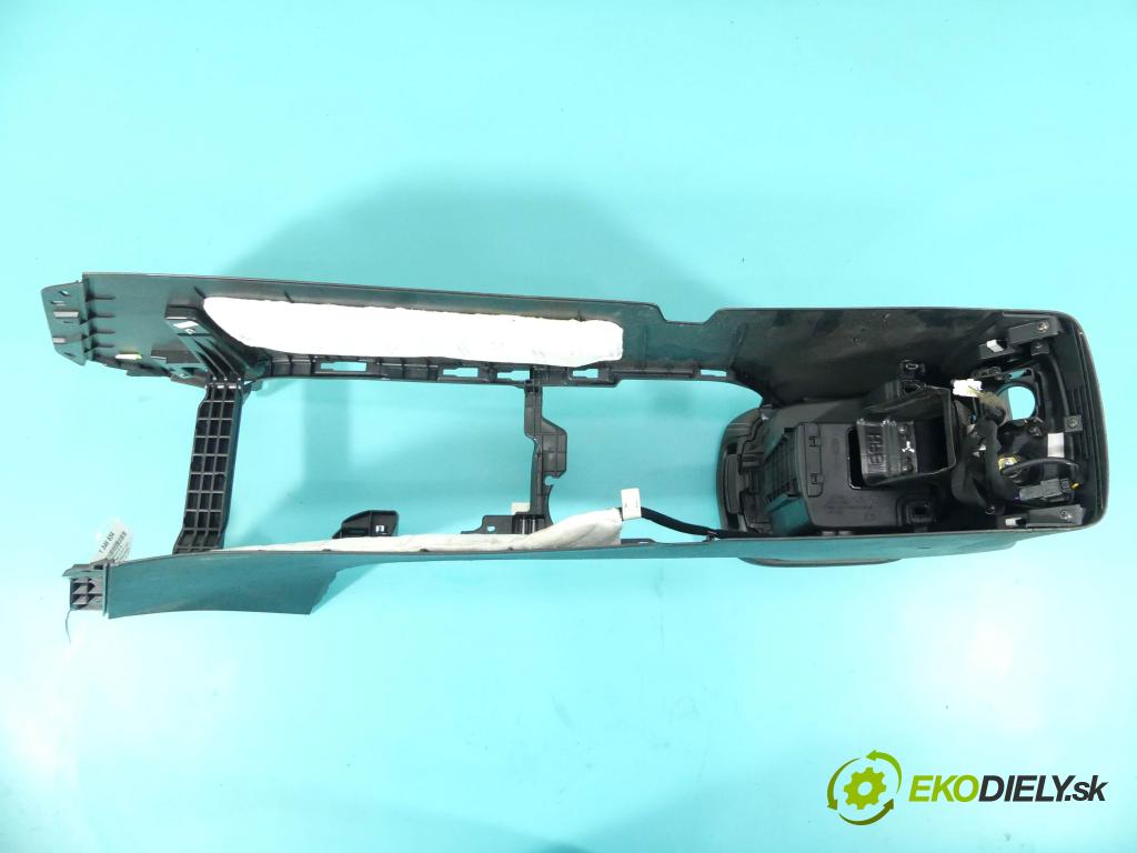 Kia Sportage IV 2015-2021 1.7 crdi 116 HP manual 85 kW 1685 cm3 5- operadlo 84611-F1200 (Lakťové opierky)