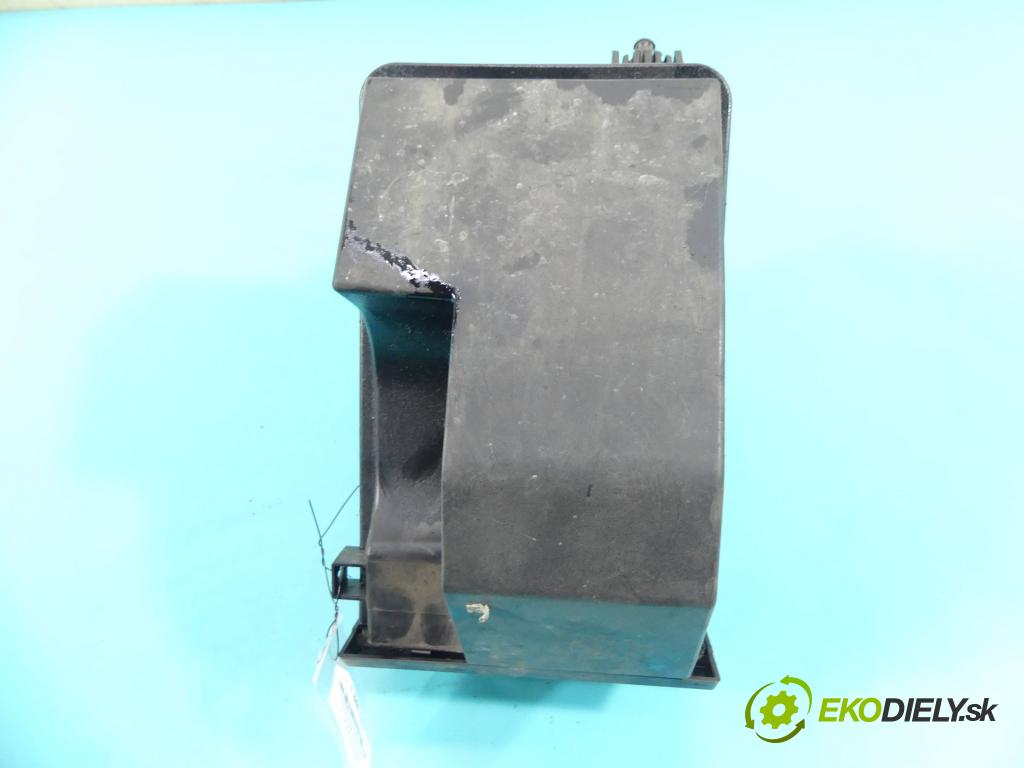 Kia Sportage IV 2015-2021 1.7 crdi 116 HP manual 85 kW 1685 cm3 5- obal filtra vzduchu 28110-D3100 (Obaly filtrov vzduchu)