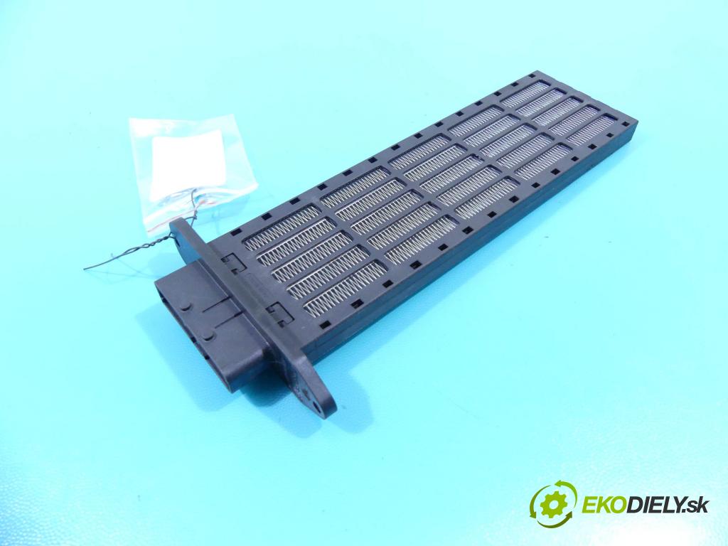 Kia Sportage IV 2015-2021 1.7 crdi 116 hp manual 85 kW 1685 cm3 5- radiátor 710260390100 (Radiátory topení)