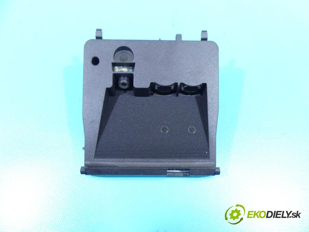 Toyota Verso 2009-2018 1.6 16V 132 hp manual 97 kW 1598 cm3 5- Kamera přední 88181-0F020