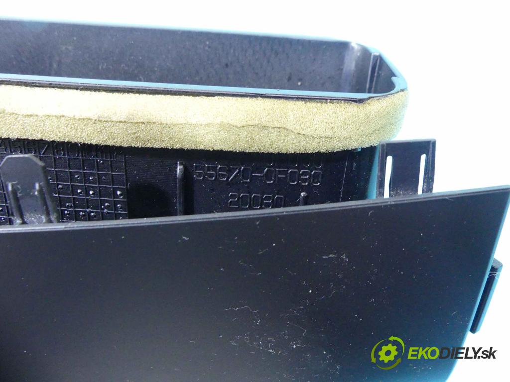 Toyota Verso 2009-2018 1.6 16V 132  HP manual 97 kW 1598 cm3 5- Mřížka: kúrenia stredová 55670-0F030 (Mriežky kúrenia (fukáre))