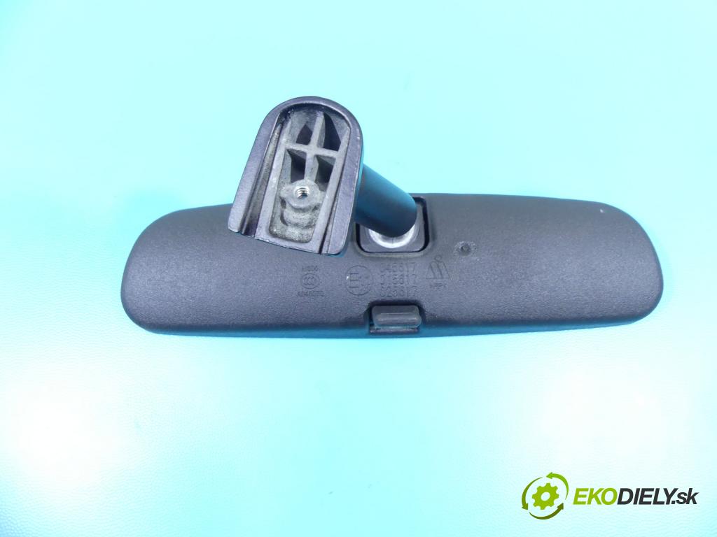 Toyota Verso 2009-2018 1.6 16V 132 hp manual 97 kW 1598 cm3 5- zpětné zrcátko vnitřní  (Světla vnitřní)