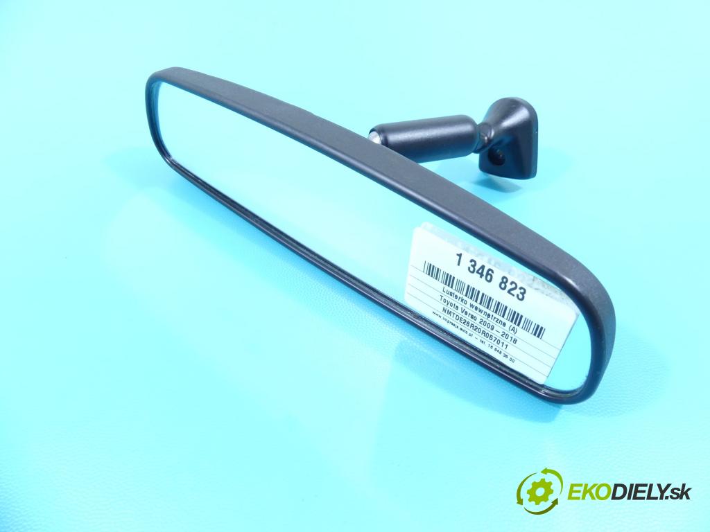 Toyota Verso 2009-2018 1.6 16V 132 hp manual 97 kW 1598 cm3 5- zpětné zrcátko vnitřní  (Světla vnitřní)