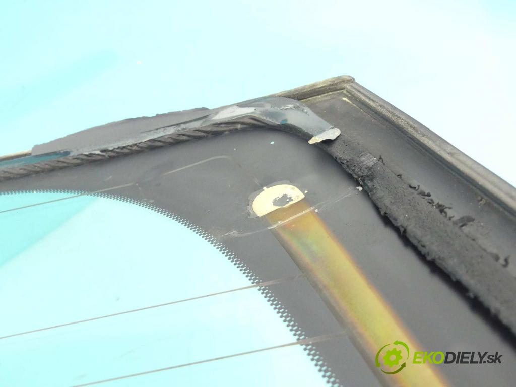 Toyota Avensis II T25 2003-2008 2.0 D4D 116 hp manual 85 kW 1995 cm3 5- sklo zadní  (Okna zadní)