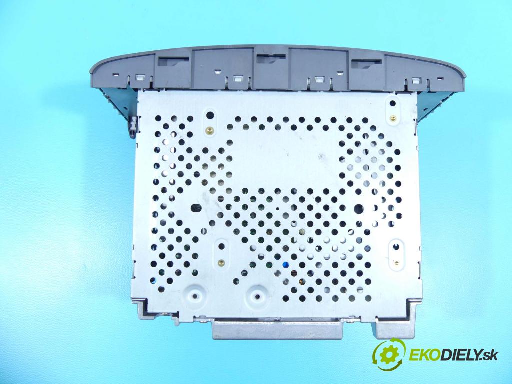 Toyota Avensis II T25 2003-2008 2.0 D4D 116 HP manual 85 kW 1995 cm3 5- Radio originál 86120-05080