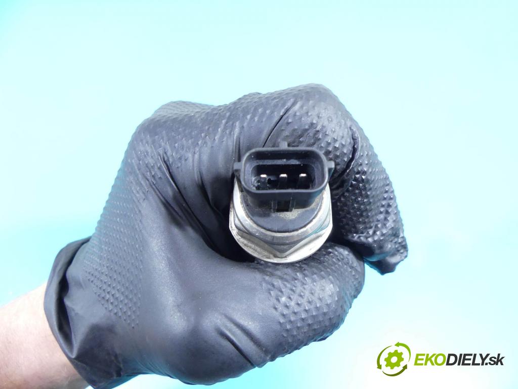 Ford Transit 2006-2013 2.2 tdci 110 HP manual 81 kW 2198 cm3 5- lišta vstrekovacia 55PP05-01 (Vstrekovacie lišty)