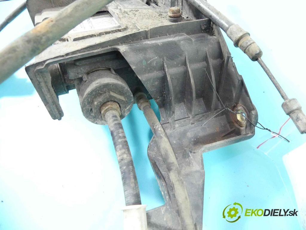 Renault Scenic II 2003-2009 1.9 dci 120 HP manual 88 kW 1870 cm3 5- Brzda manuál: elektrický: 8200343471 (Ručné brzdy)