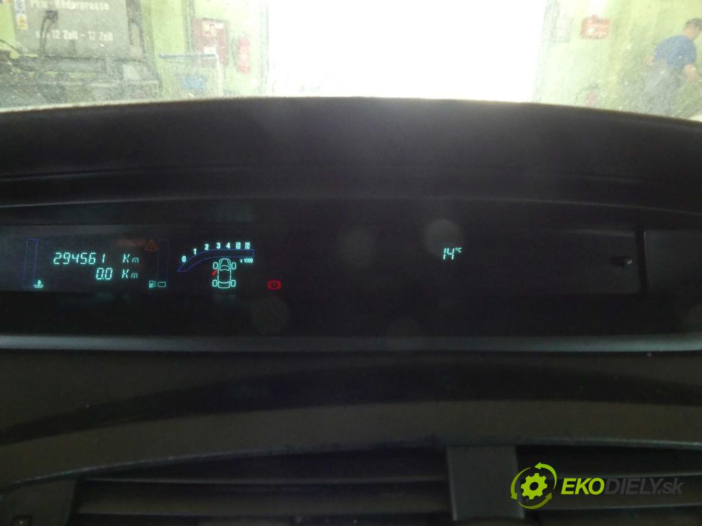 Renault Scenic II 2003-2009 1.9 dci 120 HP manual 88 kW 1870 cm3 5- prístrojovka/ budíky  (Prístrojové dosky, displeje)