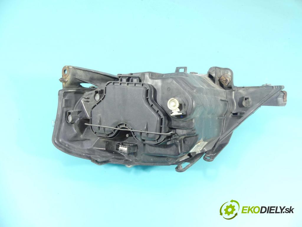 Citroen C3 I 2002-2009 1.4 73 HP manual 54 kW 1360 cm3 5- Reflektor: pravý 9647214180 (Pravé)