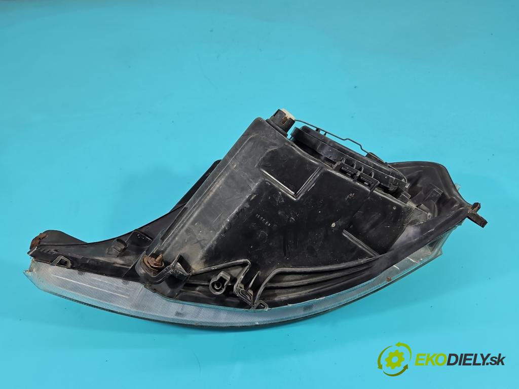 Citroen C3 I 2002-2009 1.4 73 HP manual 54 kW 1360 cm3 5- Reflektor: pravý 9647214180 (Pravé)