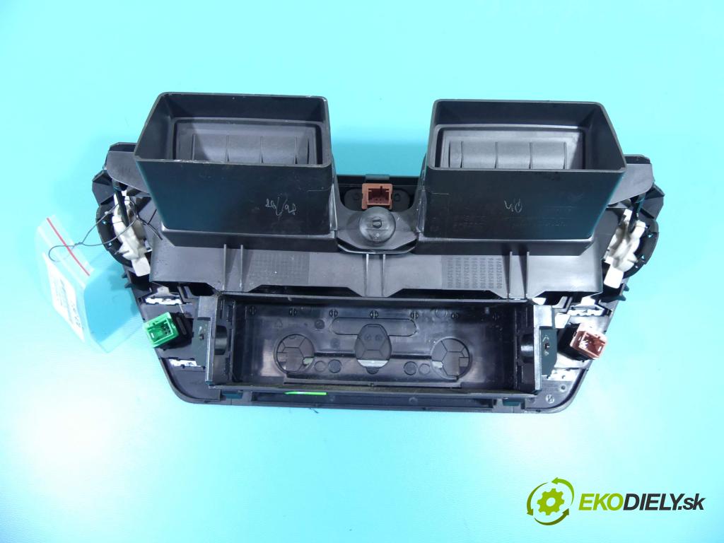 Citroen C4 Grand picasso I 2006-2013 1.6 hdi 109 HP manual 80 kW 1560 cm3 5- Mřížka: kúrenia stredová 9683265580 (Mriežky kúrenia (fukáre))