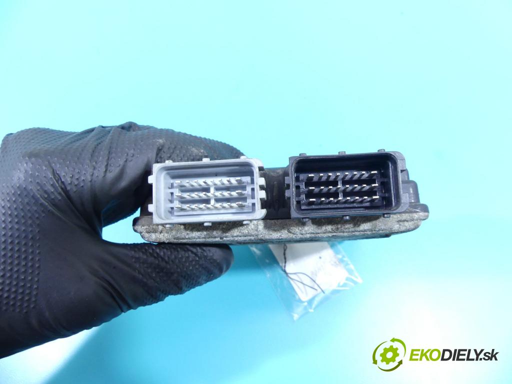 Vw Passat B5 1995-2005 1.8 T 150 HP manual 110 kW 1781 cm3 4- modul riadiaca jednotka 67R-014229 (Ostatné)