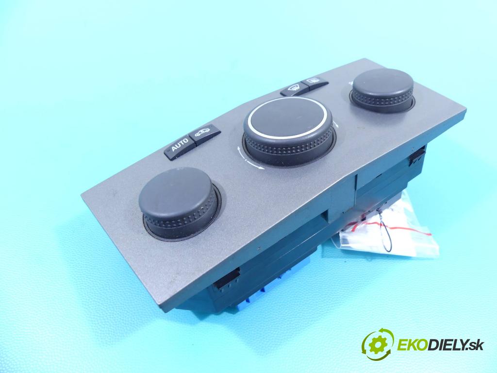 Opel Astra III 2004-2014 1.8 16V Z18XE 125 hp manual 92 kW 1796 cm3 5- palubní deska panel topení 13122963