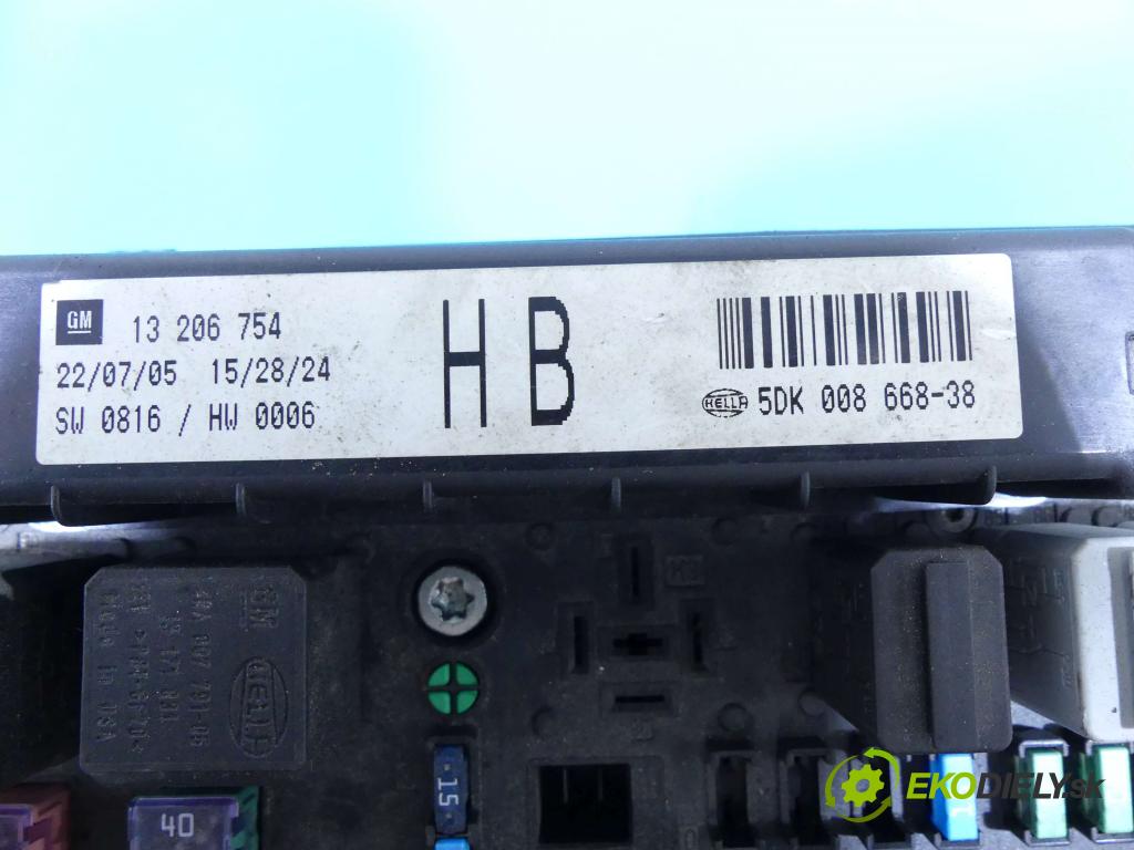 Opel Astra III 2004-2014 1.8 16V 125 hp manual 92 kW 1796 cm3 5- skříňka pojistková 13206754 (Pojistkové skříňky)