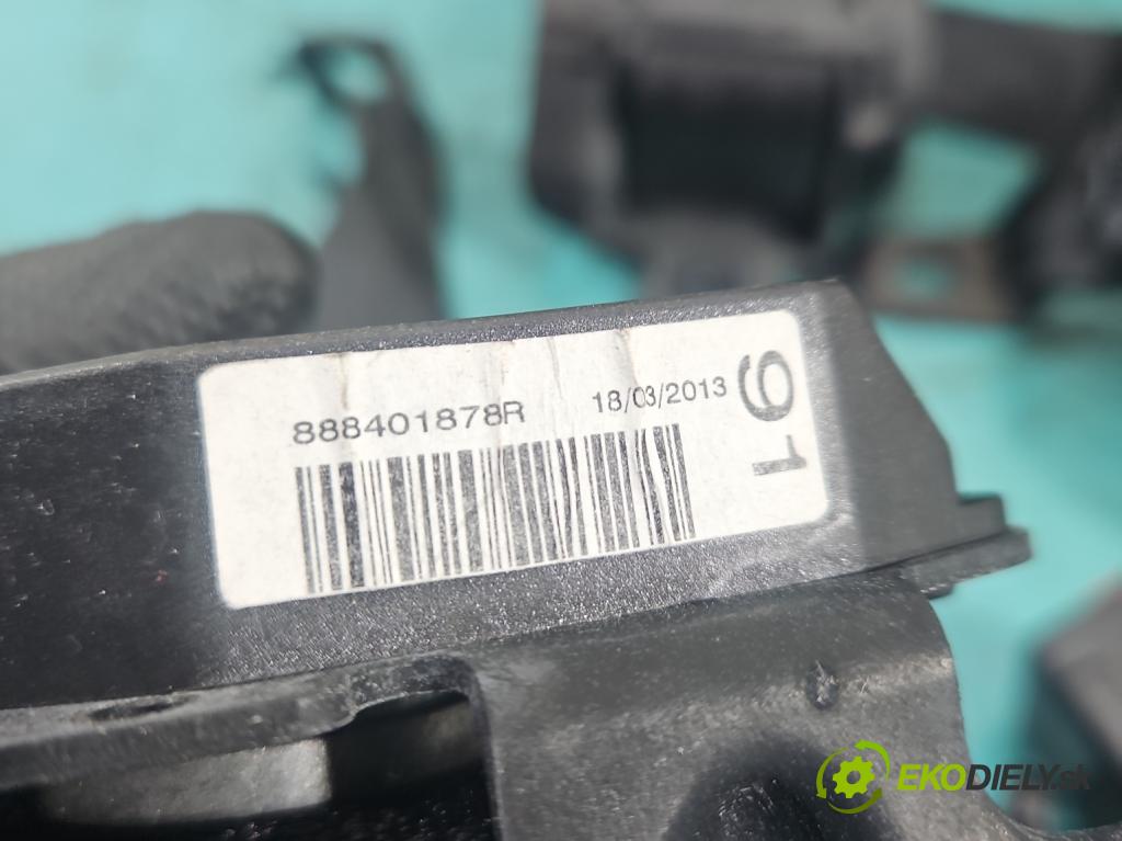 Renault Clio IV 2012-2020 1.5 dci 90 hp manual 66 kW 1461 cm3 5- Pohovka: zadní  (Sedadlo)