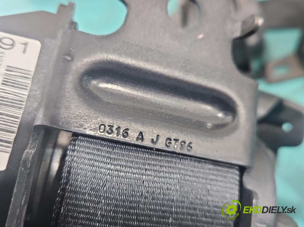 Renault Clio IV 2012-2020 1.5 dci 90 hp manual 66 kW 1461 cm3 5- Pohovka: zadní  (Sedadlo)